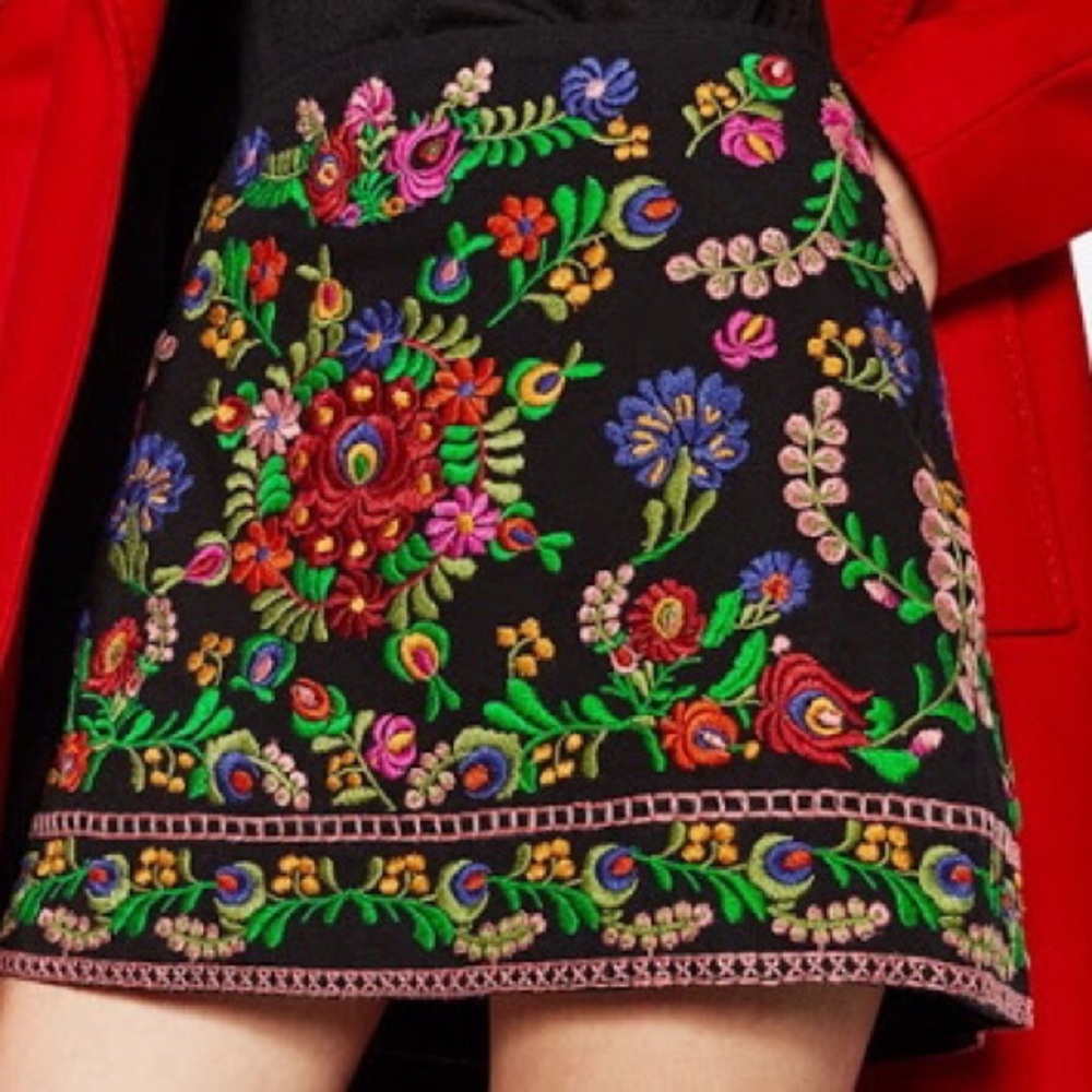 Cotton Embroidered Skirt - Picture 3 of 3